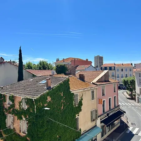 Superbe T3 Rénové&climatisé à 5 Min Des Plages Appartement *